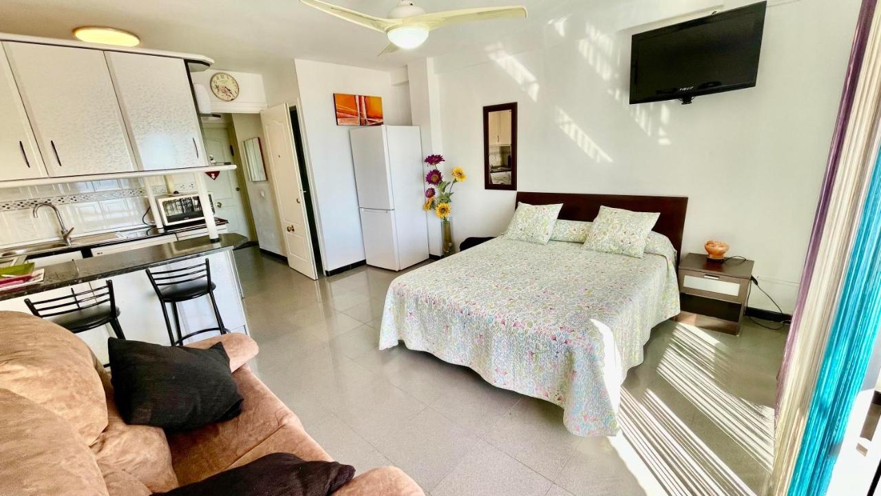 Bulto Carihuela Torremolinos Exterior foto